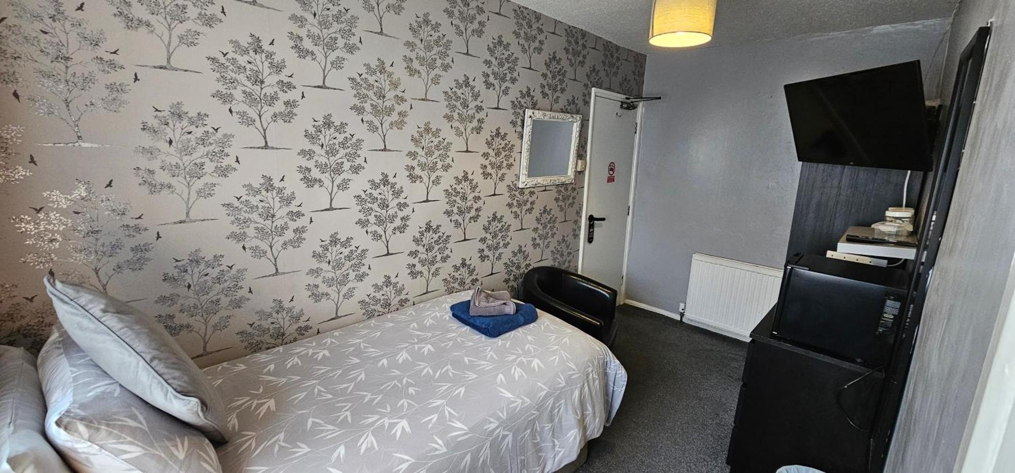 The Roslyn Guest House Paignton Room photo